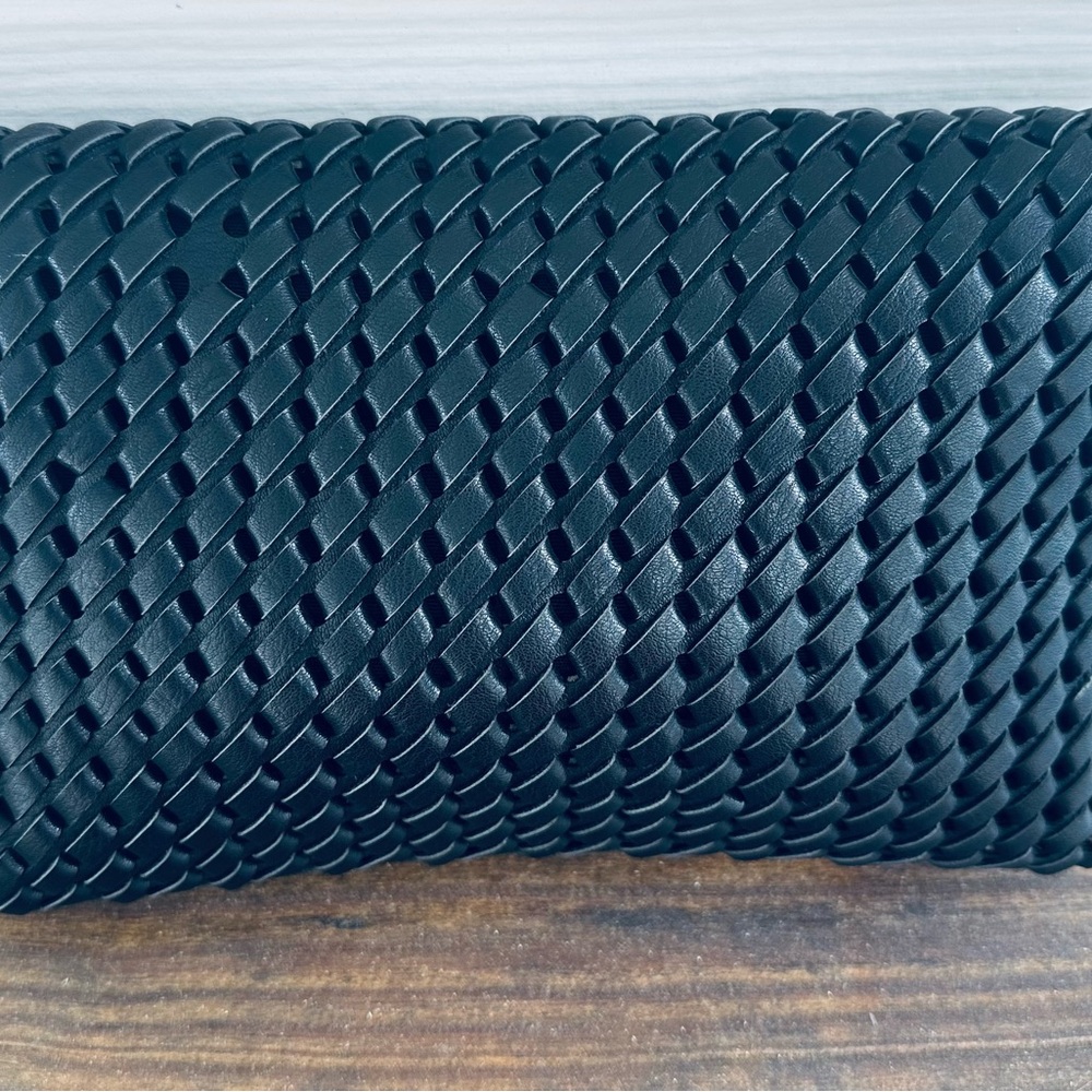 Vegan-leather Clutch or Crossbody. Black woven “leather”. Gold chain strap. - Picture 2 of 4